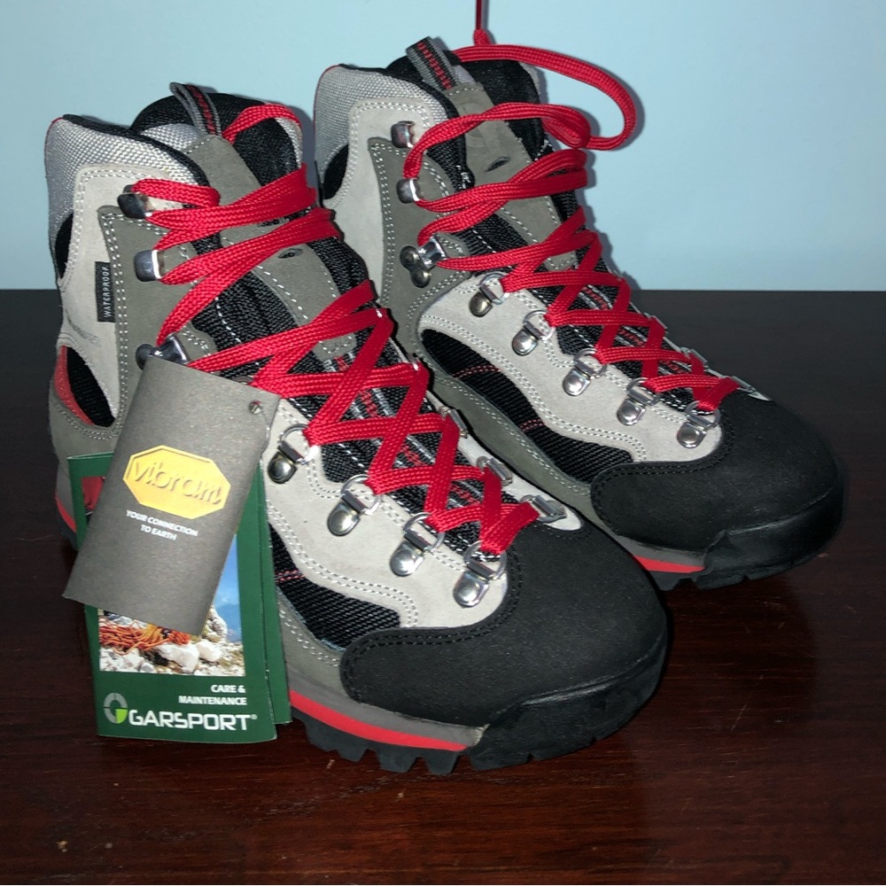NWT_Women's Hiking Boots WATERPROOF_NWT - Picture 11 of 14